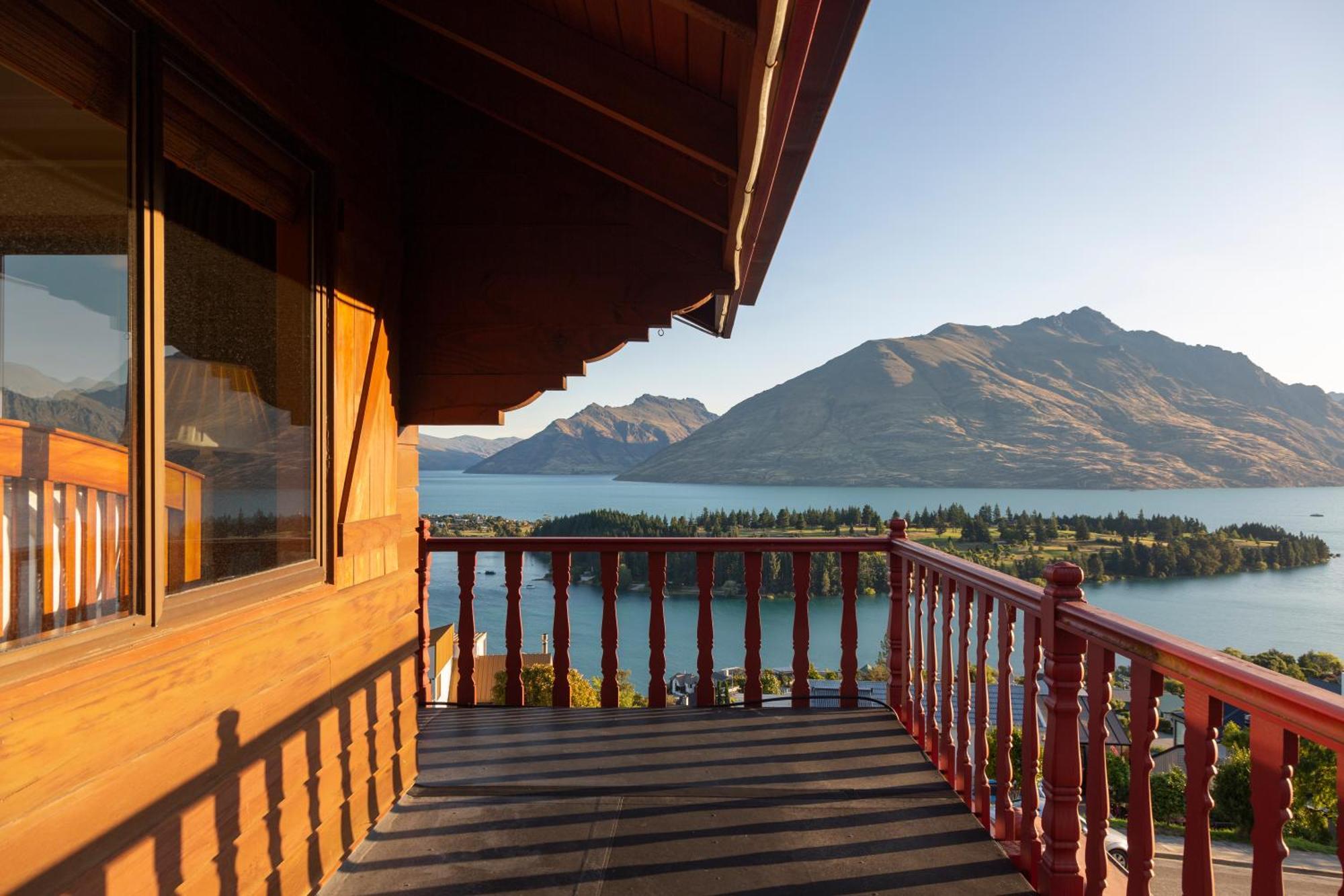 Matterhorn Lodge By Sotheby'S Luxury Rental Homes クイーンズタウン エクステリア 写真